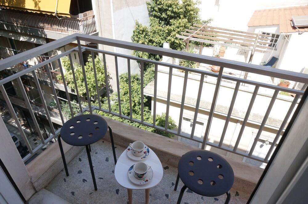 The Belgian Connection Apartment Athen